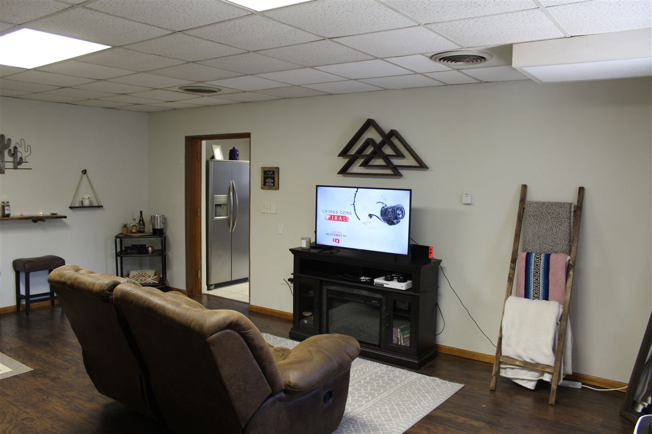 216 S Cherry St, Shell Rock, IA 50670